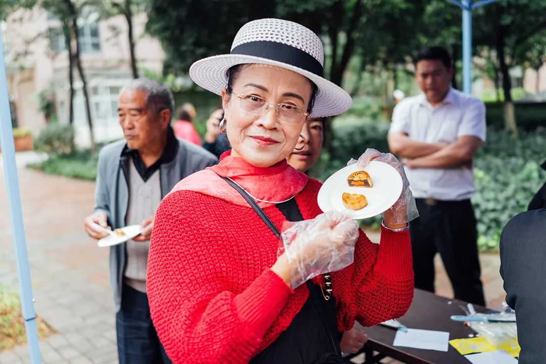 1759319077138082539.jpg 15ad713b248729540220af3b6c10c586.jpg