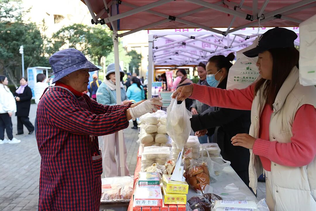 1765358350670049160.jpg 966b5b6112c12d30b3c31b20d3206f57.jpg